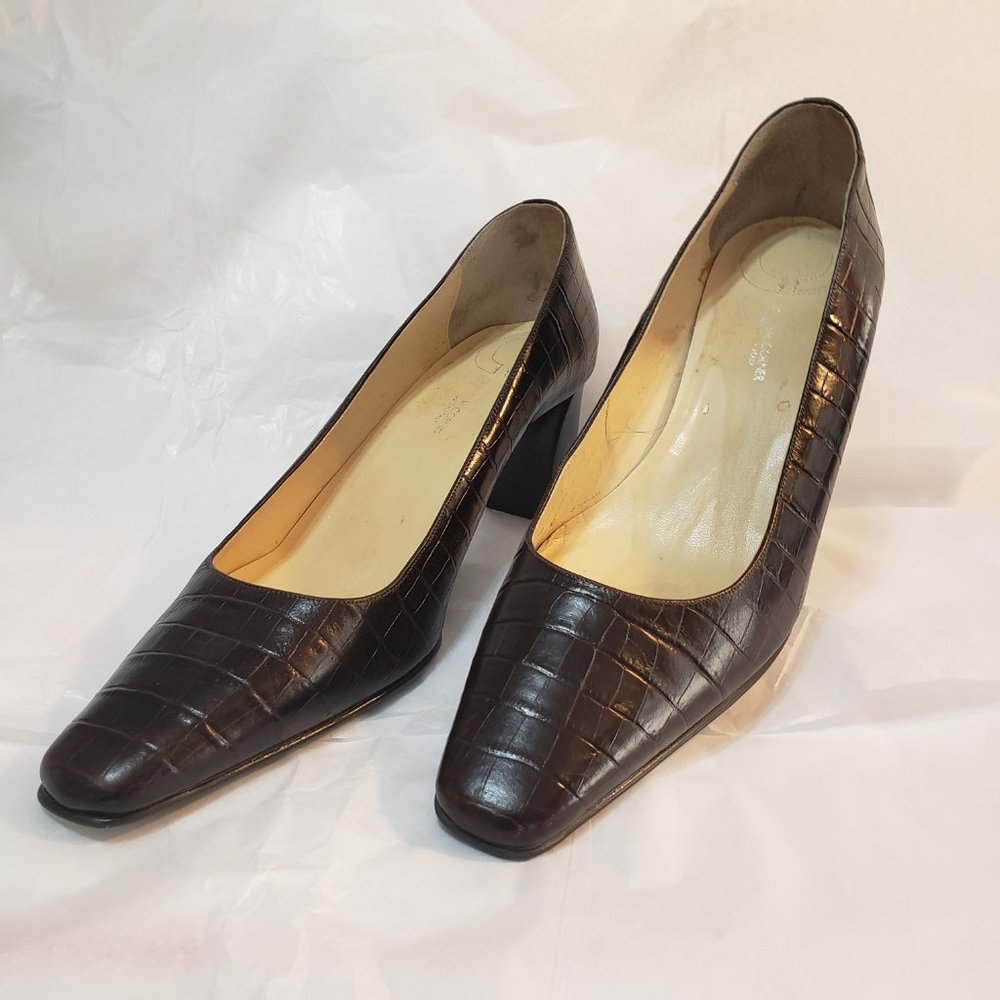 Vintage Casual Corner Croc embossed Heels